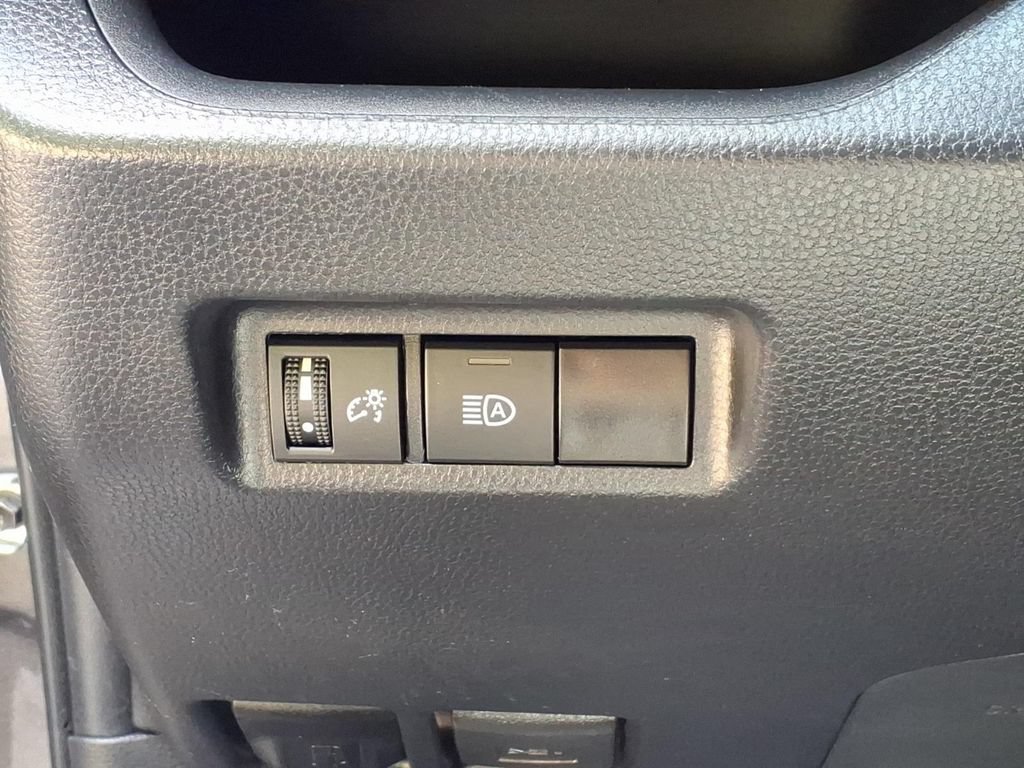 Used 2023 Toyota RAV4 XLE AWD/4WD image 18