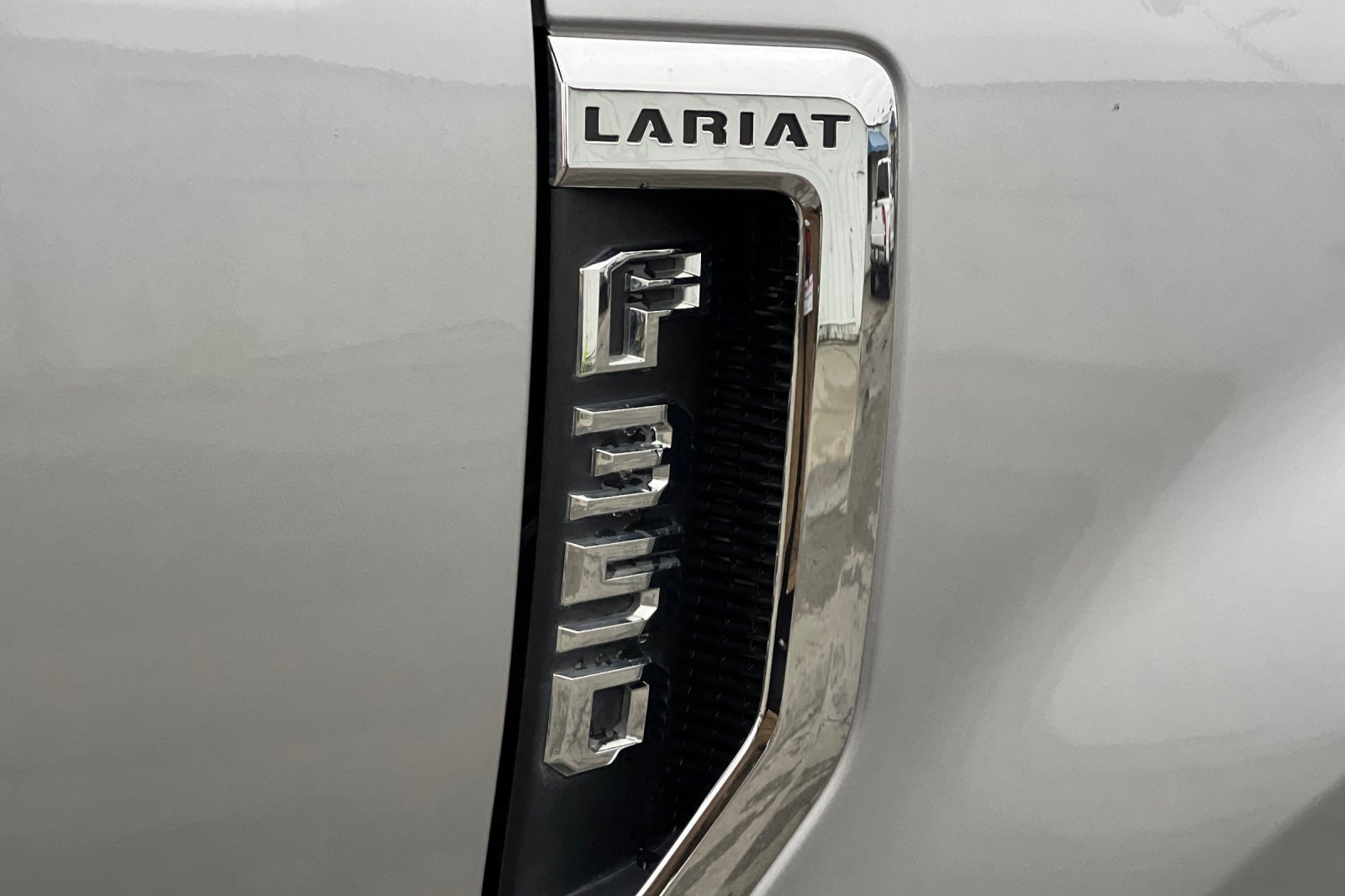 Certified 2020 Ford F350 Lariat image 26