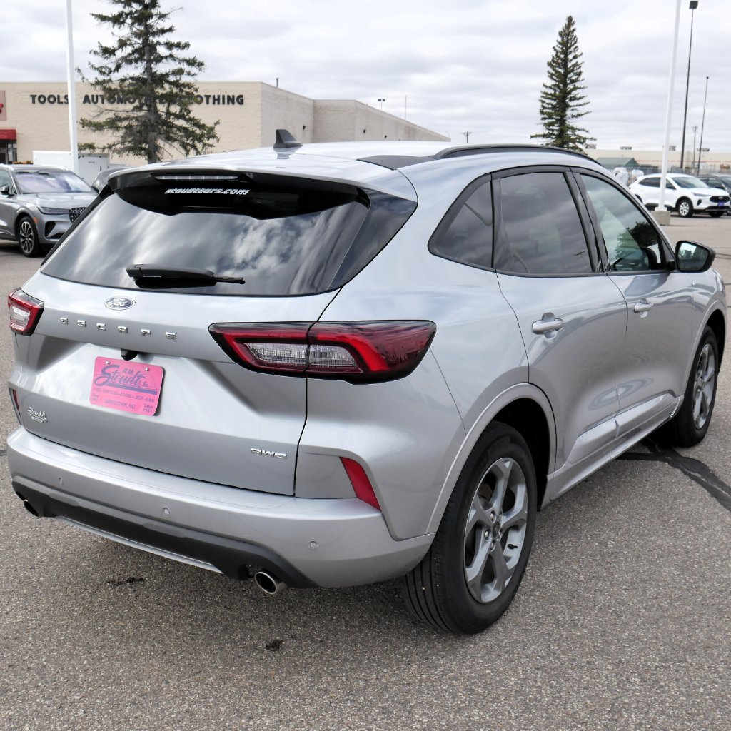 Certified 2024 Ford Escape ST-Line w/ Tech Pack #1 AWD/4WD image 11