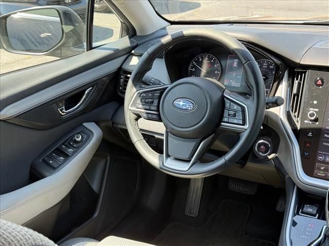 Used 2023 Subaru Outback Premium AWD/4WD image 10