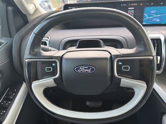 Certified 2025 Ford Expedition Platinum w/ Driver's Package AWD/4WD image 21