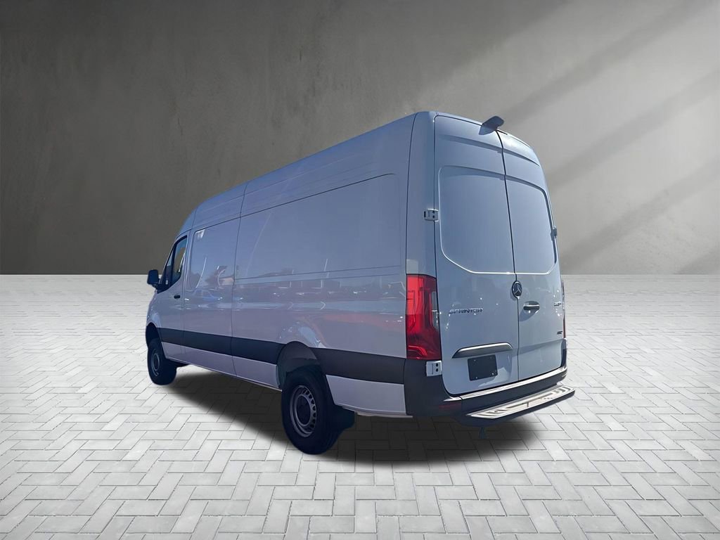 Used 2025 Mercedes-Benz Sprinter 2500 image 5