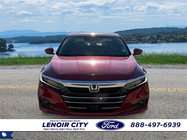 Used 2022 Honda Accord Touring image 2