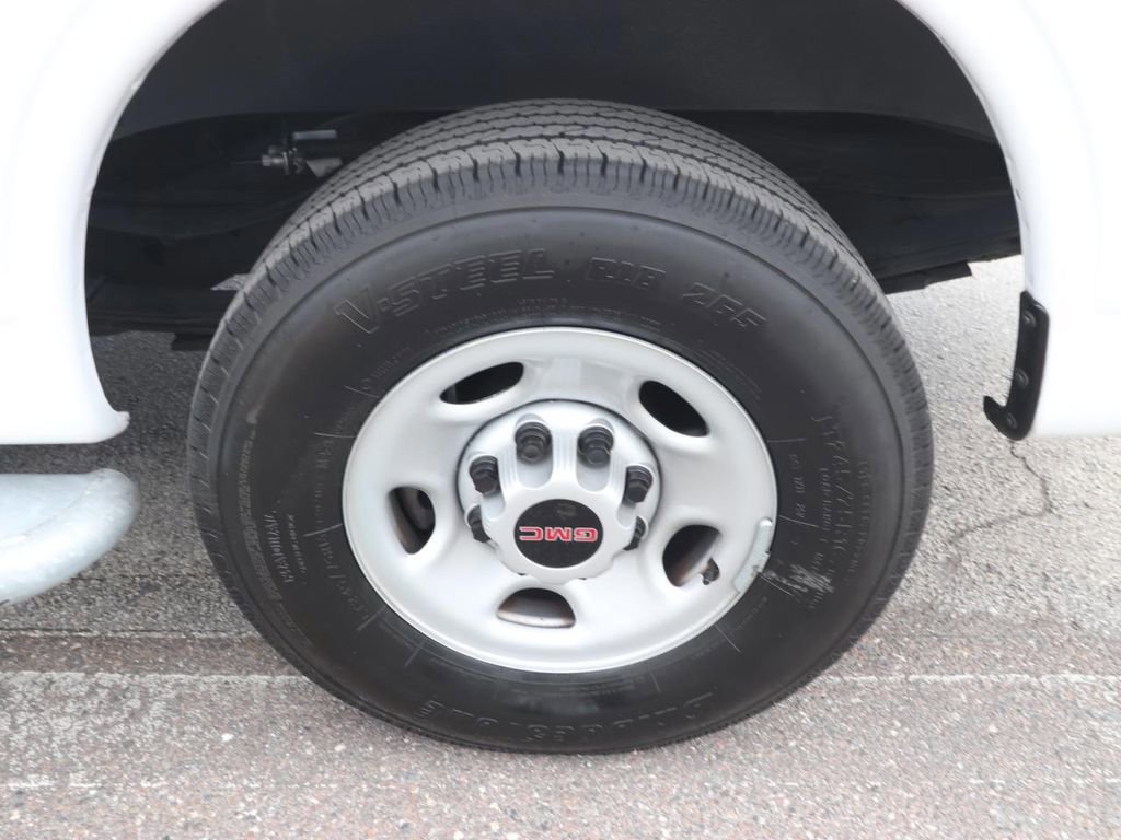 Used 2024 GMC Savana 2500 w/ Driver Convenience Package image 23