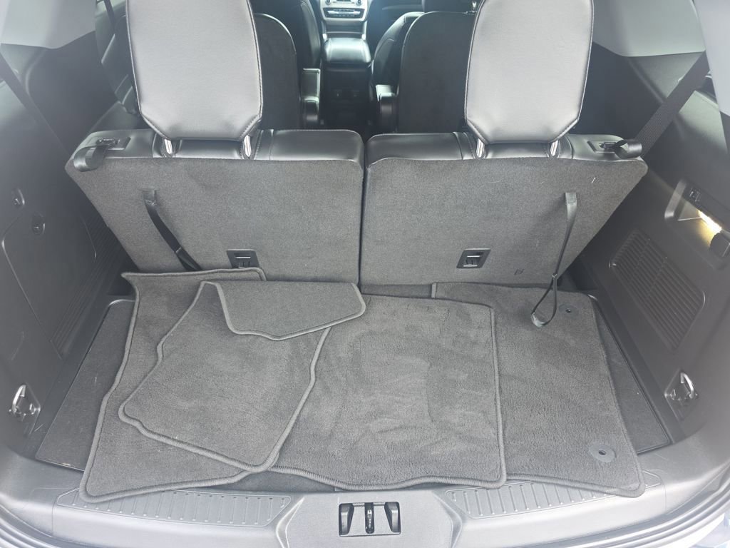 Certified 2024 Ford Explorer XLT w/ Equipment Group 202A image 12