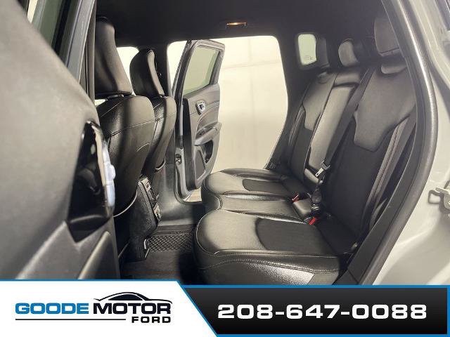 Used 2024 Jeep Compass Trailhawk AWD/4WD image 19