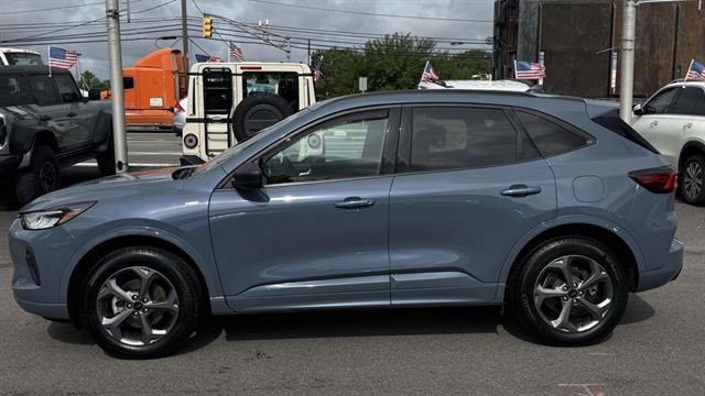 Certified 2024 Ford Escape ST-Line w/ Tech Pack #1 AWD/4WD image 5