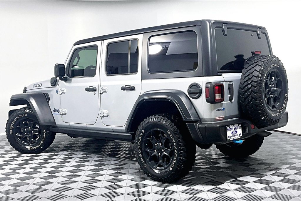 Used 2023 Jeep Wrangler Unlimited w/ Cold Weather Group AWD/4WD image 11