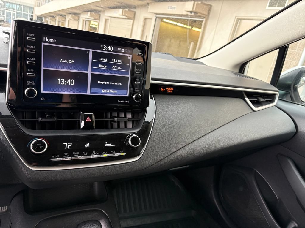 Used 2021 Toyota Corolla LE FWD image 23