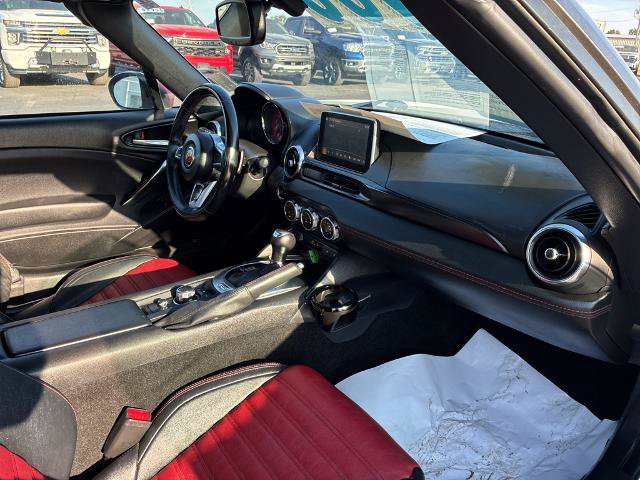 Used 2020 FIAT 124 Spider Abarth w/ Convenience Group RWD image 13
