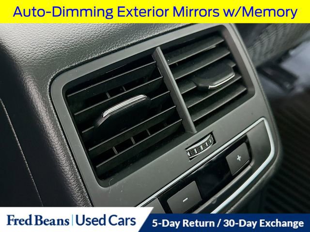 Used 2023 Audi A4 2.0T Premium w/ Convenience Package AWD/4WD image 31