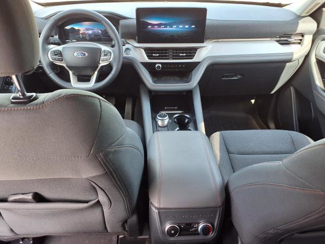 Certified 2025 Ford Explorer Active image 21