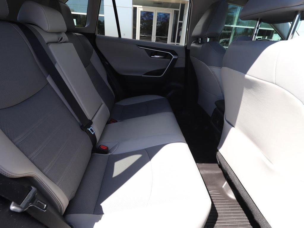Used 2024 Toyota RAV4 Limited image 22