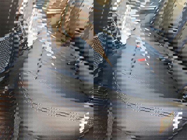 Used 2023 BMW 330i xDrive Sedan w/ Premium Package image 26