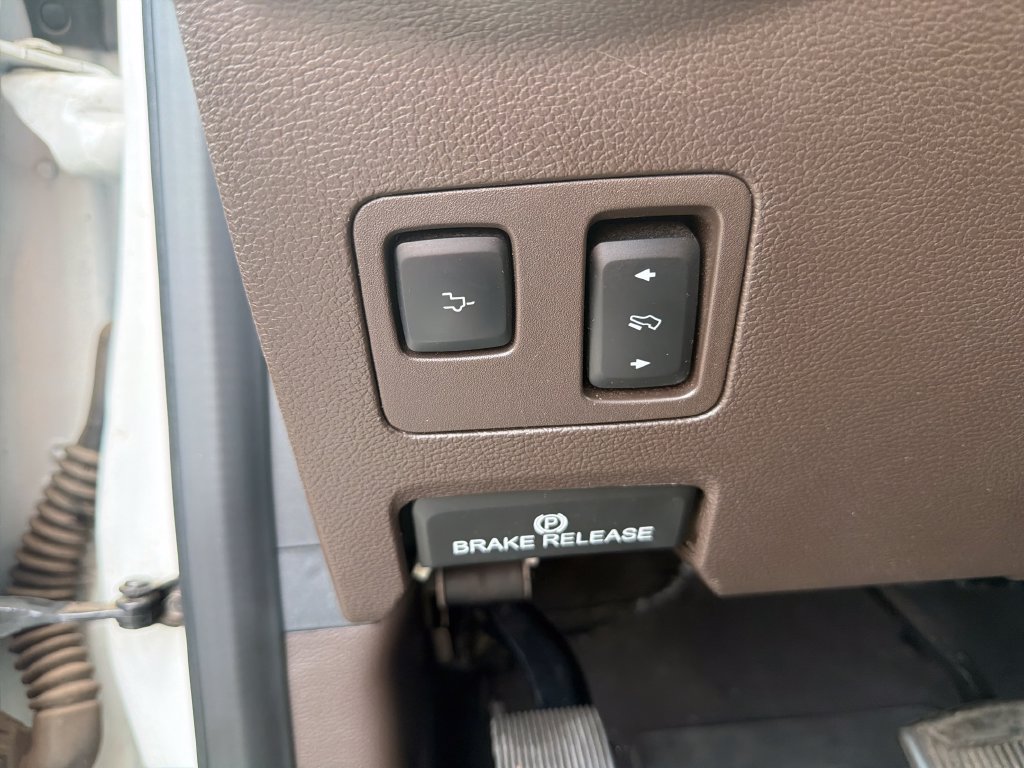 Certified 2020 Ford F350 King Ranch w/ King Ranch Ultimate Package AWD/4WD image 33