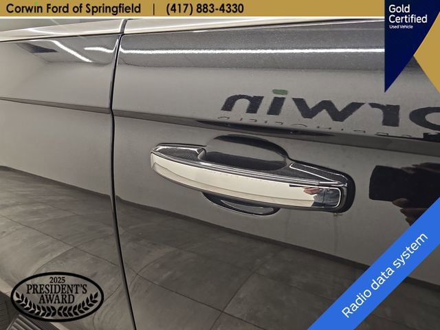 Certified 2024 Ford Expedition Limited AWD/4WD image 8