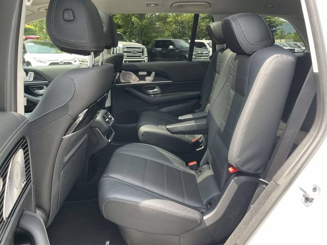 Used 2024 Mercedes-Benz GLS 580 4MATIC image 12