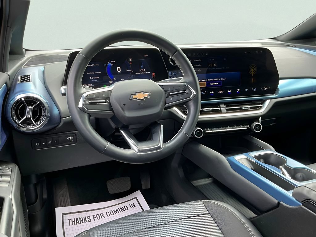 Used 2025 Chevrolet Equinox EV LT w/ Convenience Package image 24