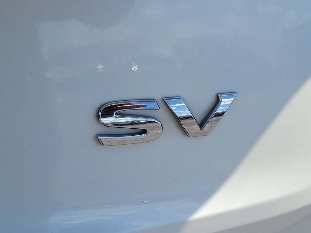 Used 2021 Nissan Rogue SV w/ Premium Package FWD image 6