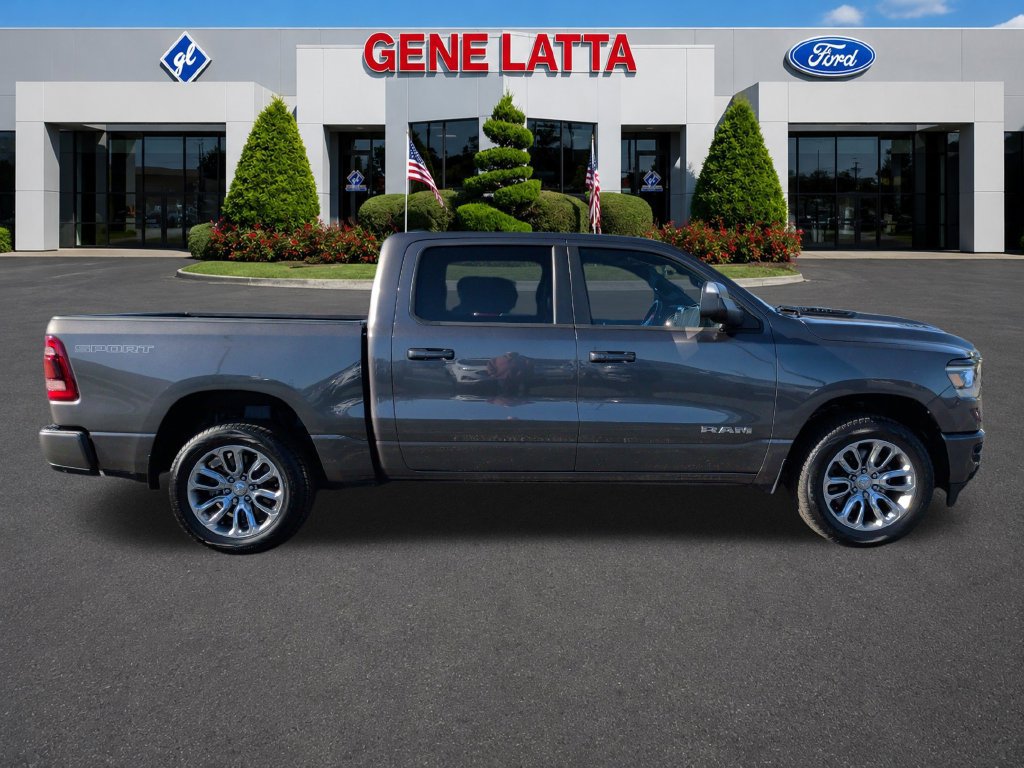Used 2023 RAM 1500 Laramie AWD/4WD image 8