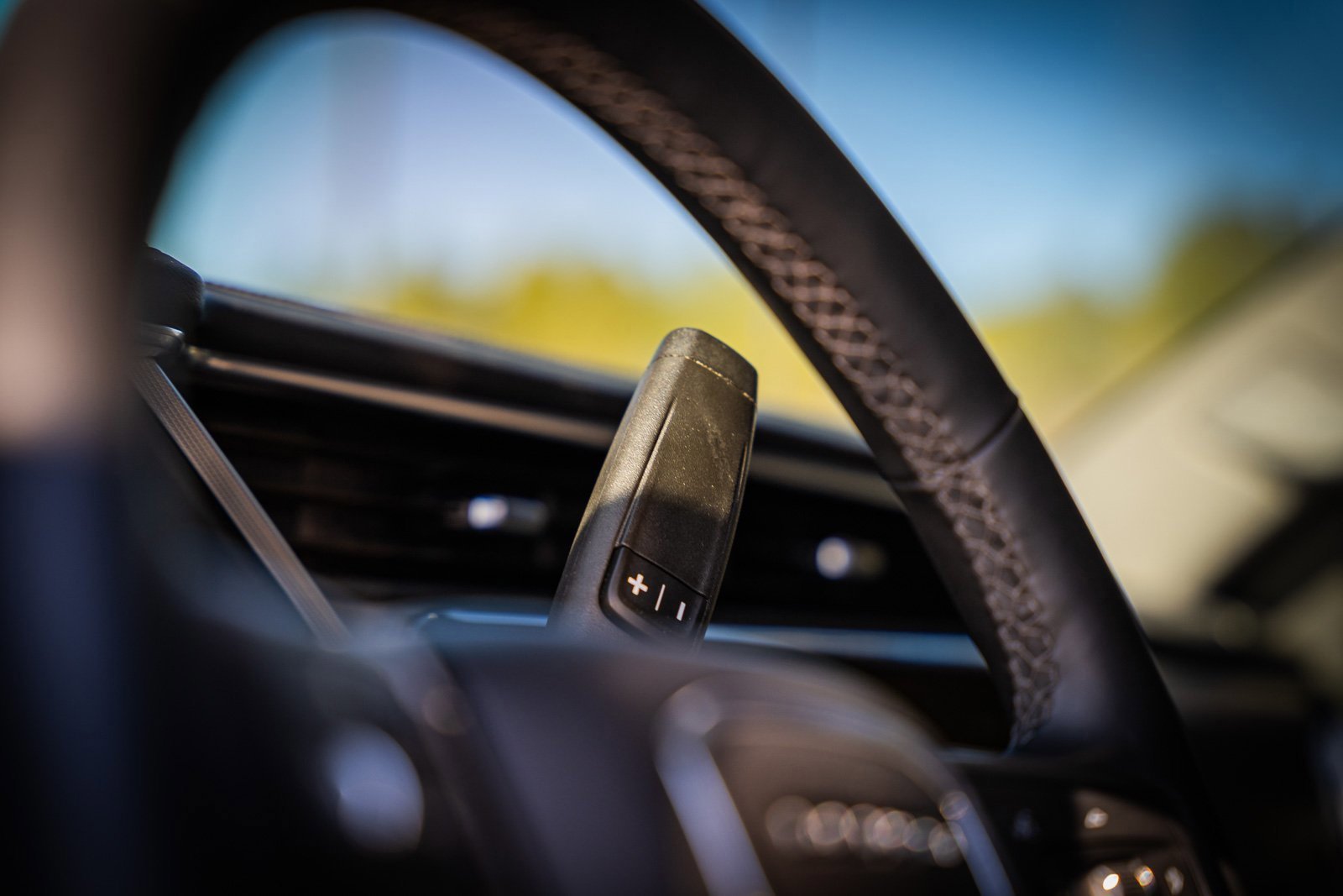 Used 2024 GMC Sierra 2500 Denali w/ Denali Reserve Package image 40