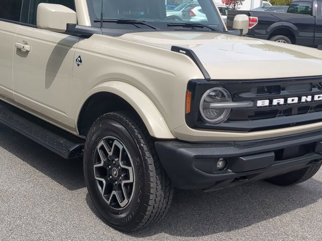 Certified 2025 Ford Bronco Outer Banks AWD/4WD image 10