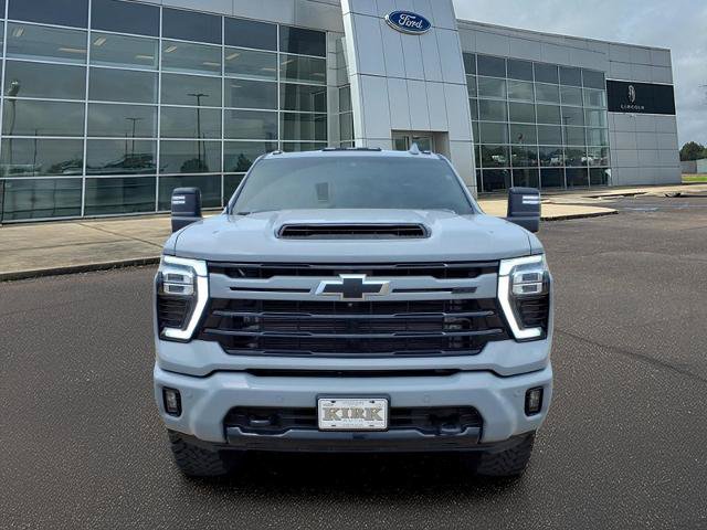Used 2024 Chevrolet Silverado 2500 LTZ w/ LTZ Plus Package AWD/4WD image 13