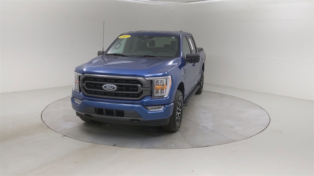 Certified 2022 Ford F150 XLT w/ Equipment Group 302A High image 9