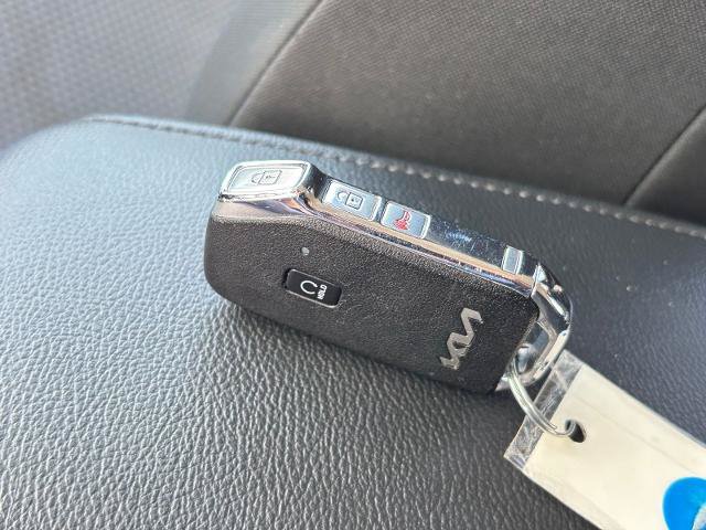 Used 2024 Kia Soul S FWD image 28