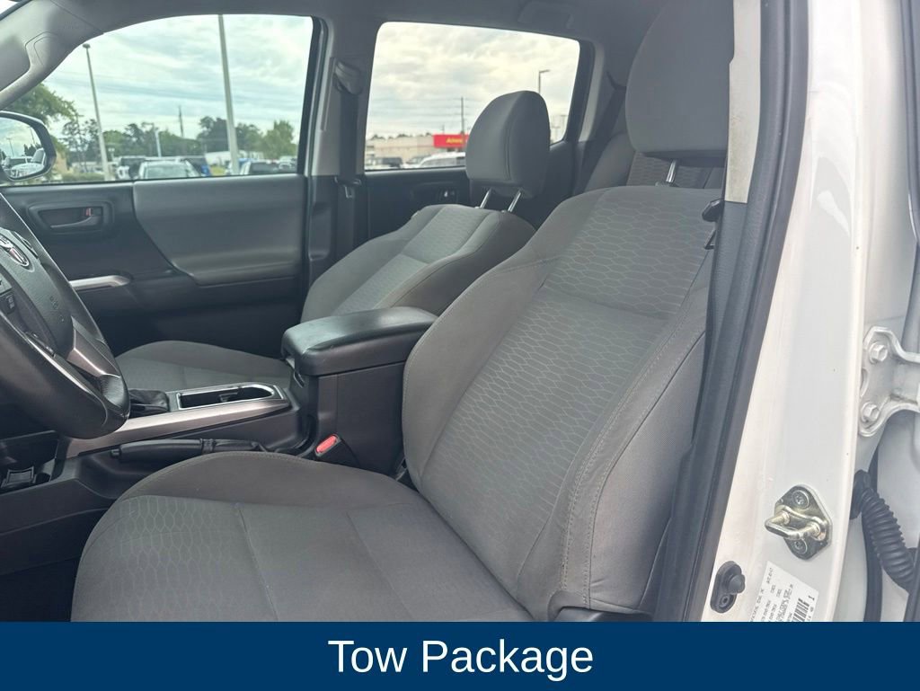 Used 2017 Toyota Tacoma SR5 w/ Tow Package RWD image 9