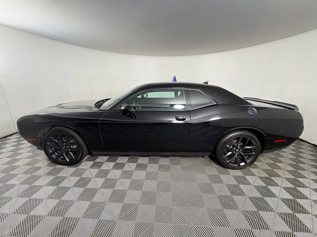 Used 2022 Dodge Challenger SXT w/ Blacktop Package image 2
