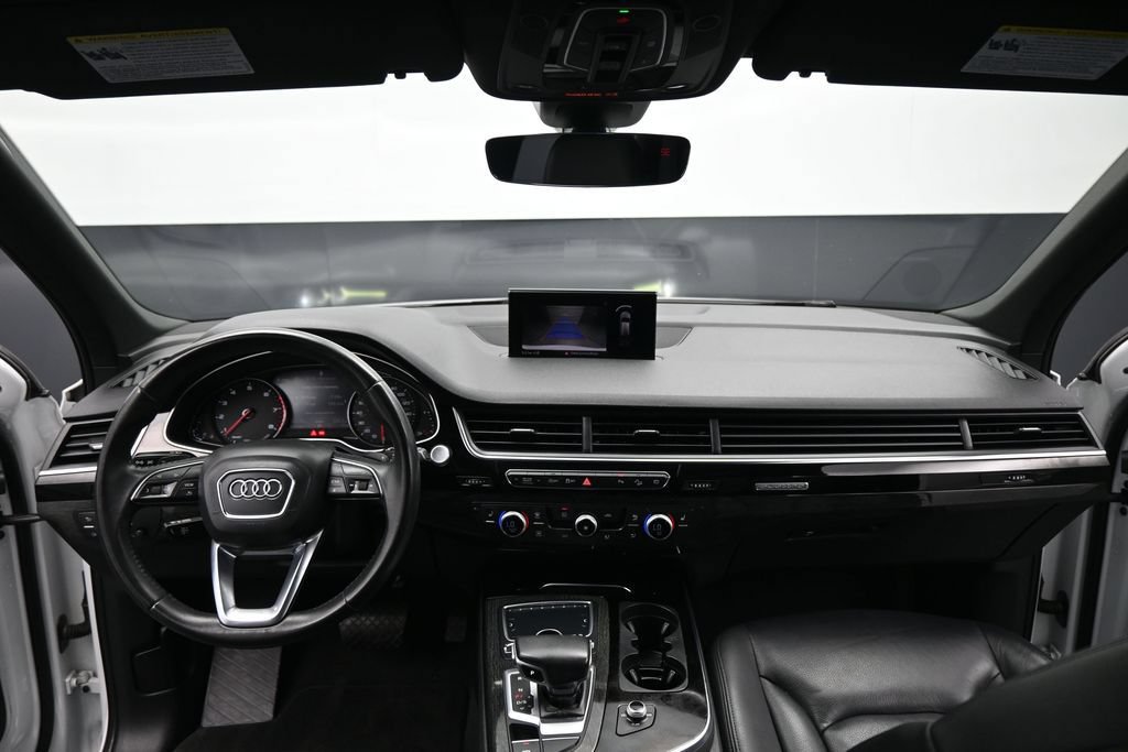 Used 2019 Audi Q7 3.0T Premium w/ Convenience Package AWD/4WD image 24