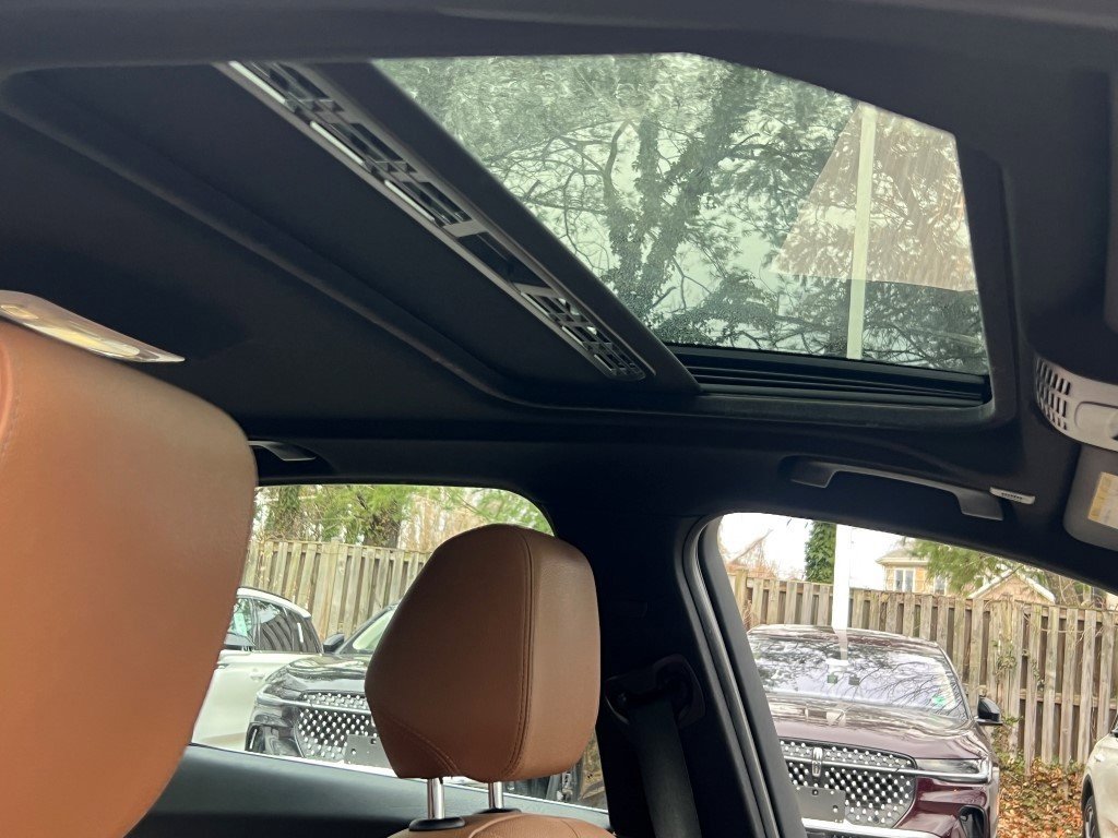 Used 2017 BMW 330e 330e iPerformance 4dr Car image 13