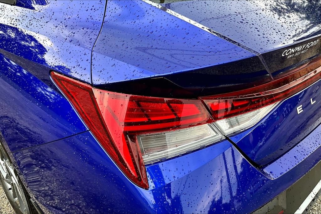 Used 2024 Hyundai Elantra Blue FWD image 25