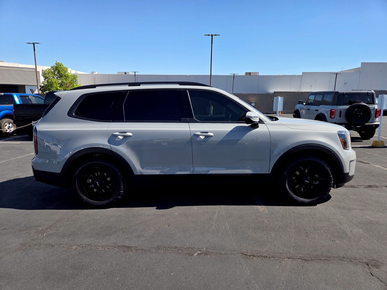 Used 2024 Kia Telluride SX Prestige X-Pro AWD/4WD image 7