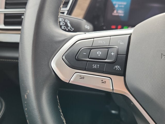 Used 2024 Volkswagen Atlas SE AWD/4WD image 24