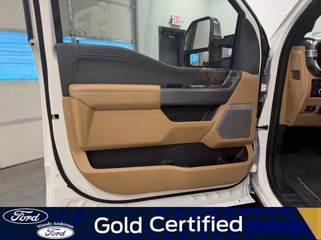 Certified 2024 Ford F250 Lariat w/ Lariat Ultimate Package image 24