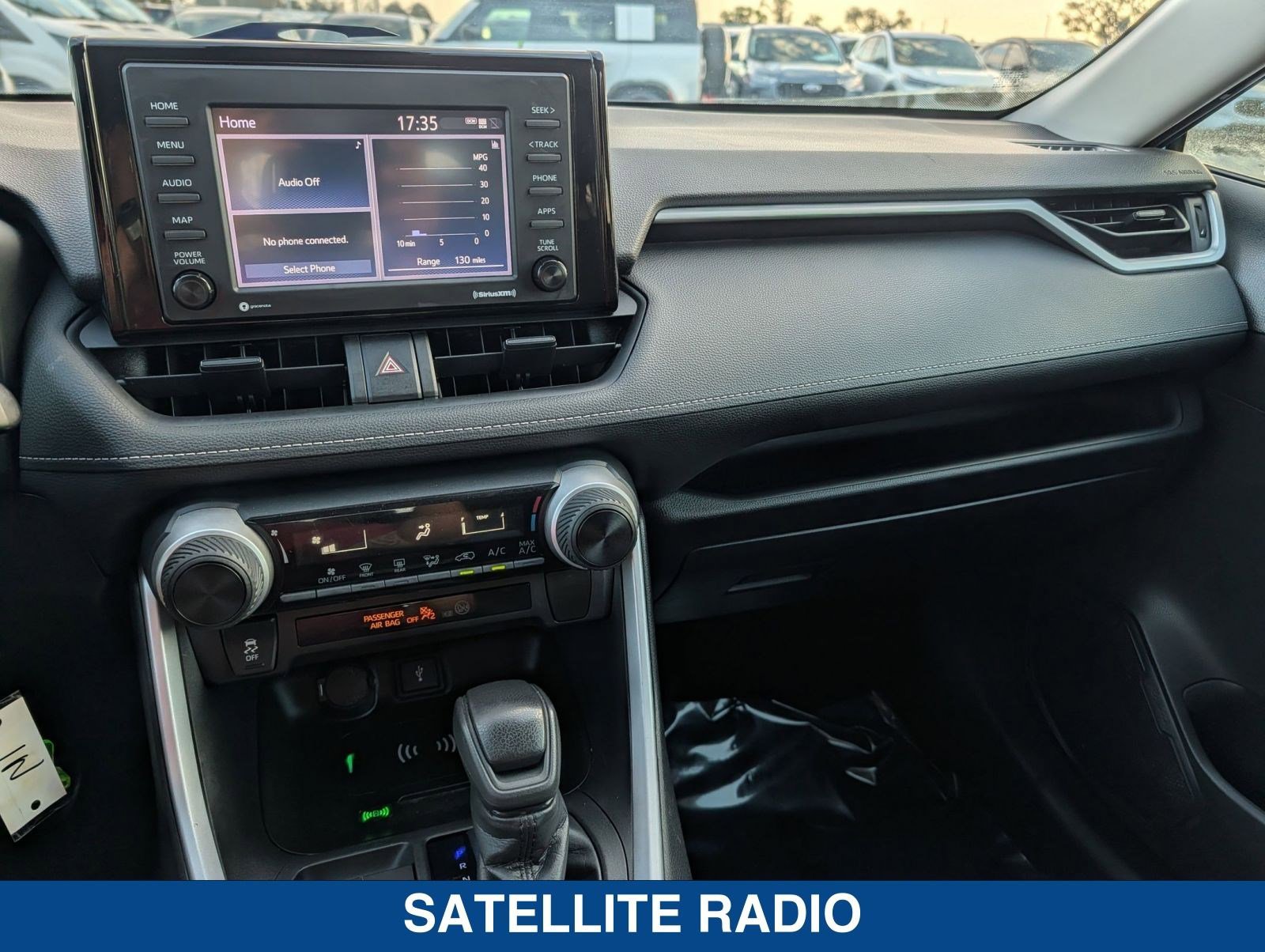 Used 2021 Toyota RAV4 LE image 27