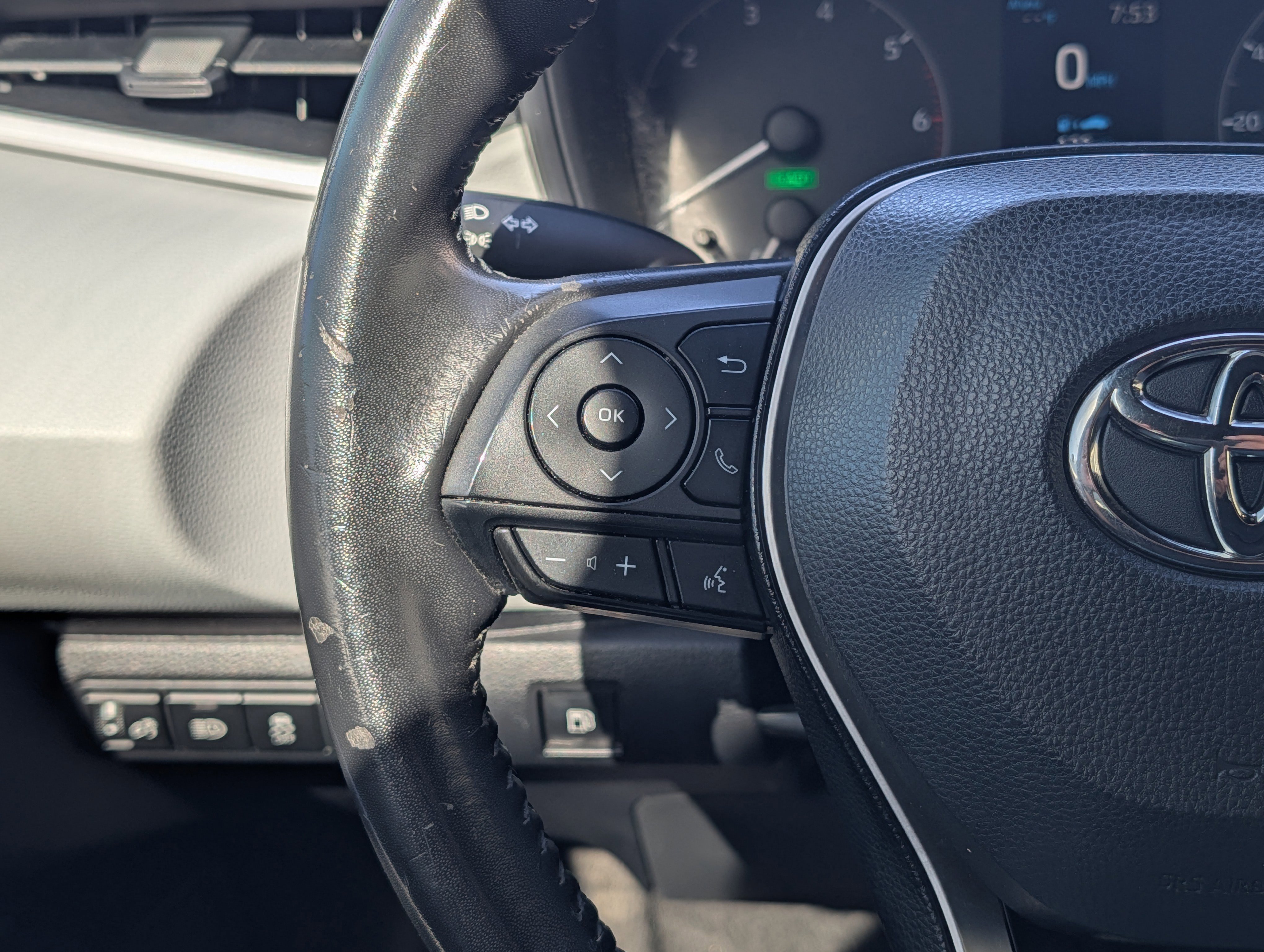 Used 2023 Toyota Corolla SE image 22