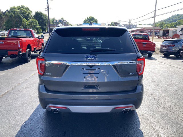 Certified 2017 Ford Explorer XLT w/ Equipment Group 201A AWD/4WD image 10