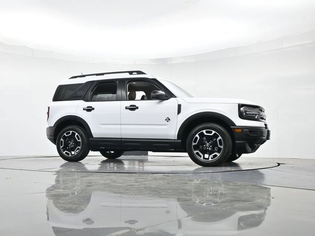 Certified 2023 Ford Bronco Sport Outer Banks w/ Tech Package image 34