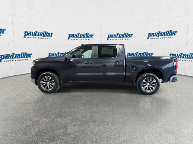 Used 2023 Chevrolet Silverado 1500 LT AWD/4WD image 7