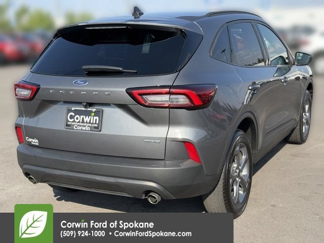 Certified 2025 Ford Escape ST-Line Select AWD/4WD image 16