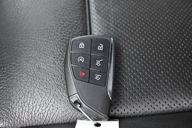 Used 2023 GMC Yukon Denali AWD/4WD image 29