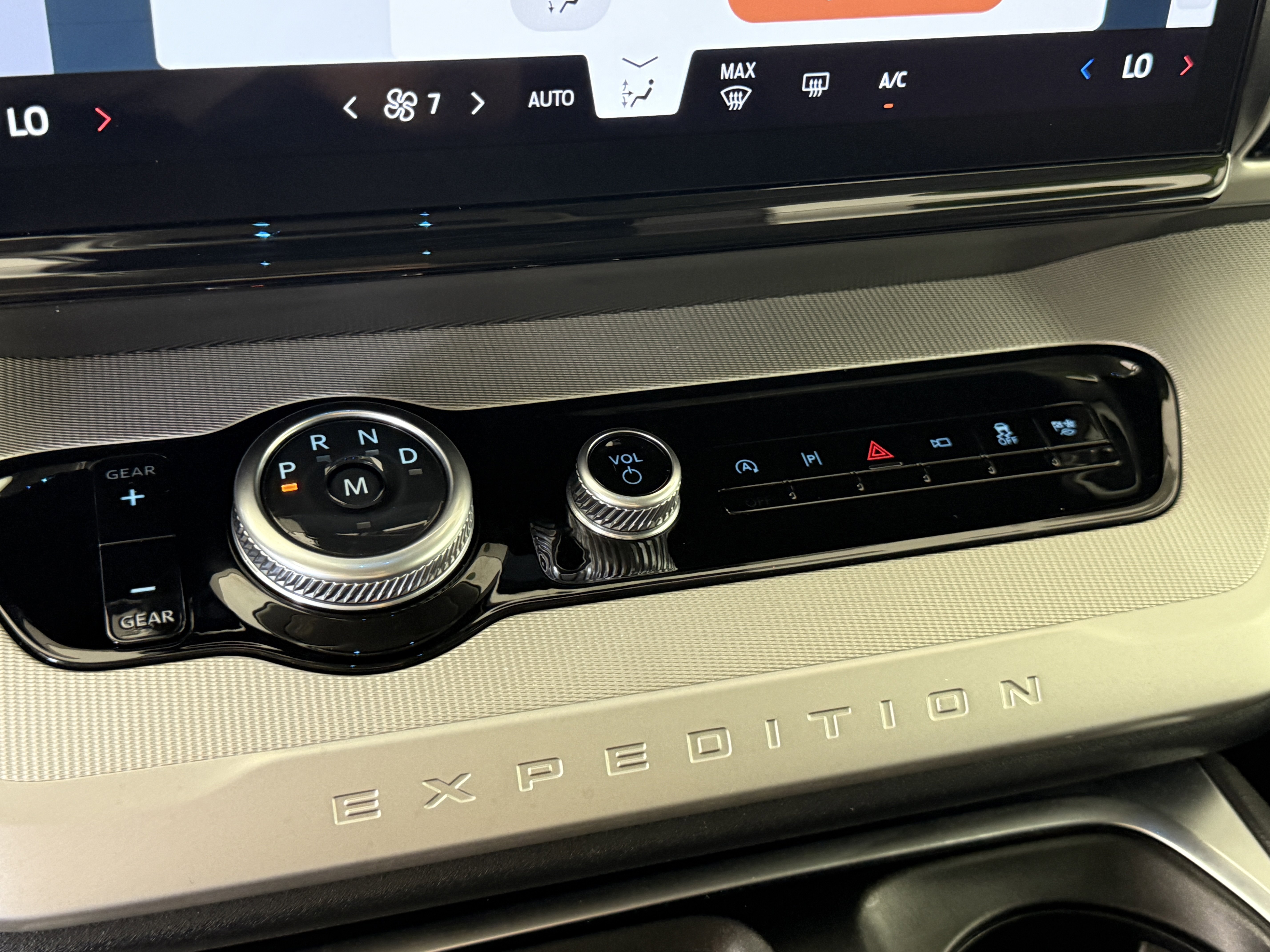 Certified 2025 Ford Expedition Active RWD image 23