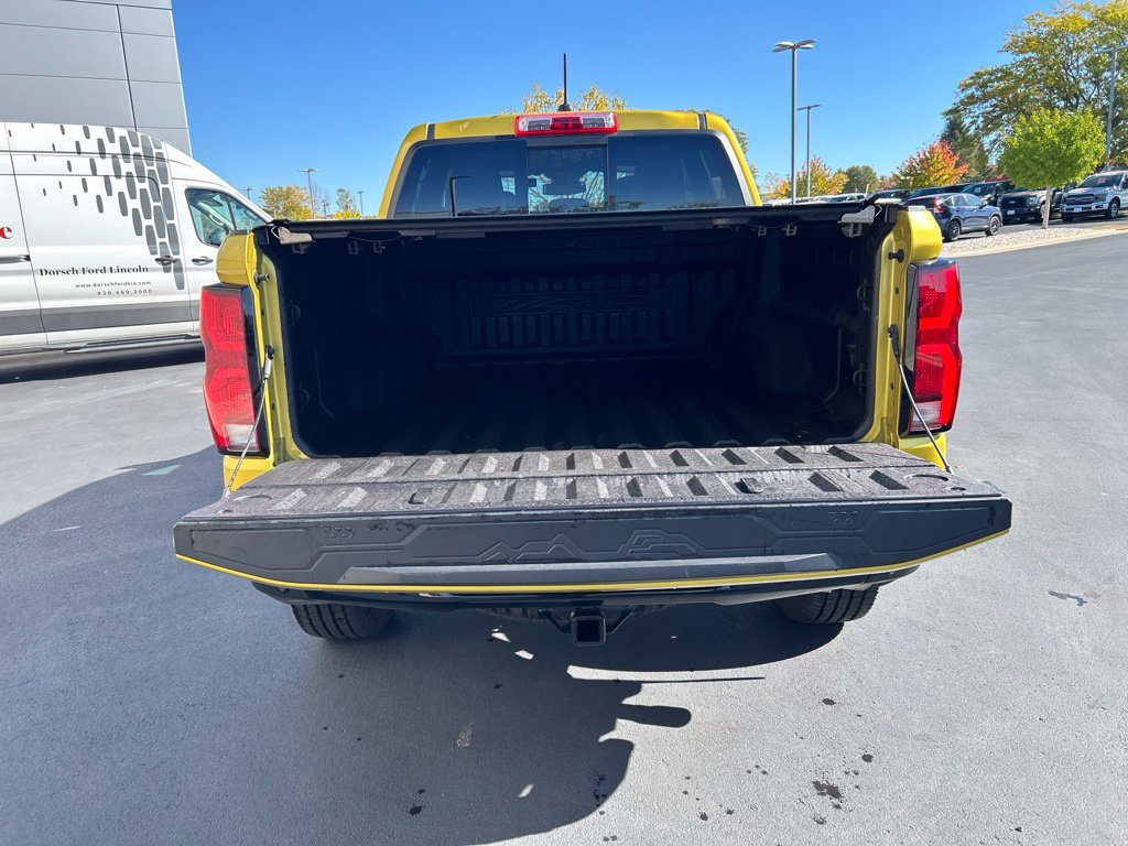 Used 2024 Chevrolet Colorado ZR2 w/ ZR2 Convenience Package III AWD/4WD image 6