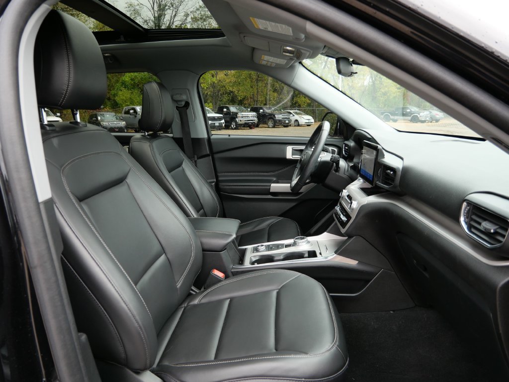 Certified 2023 Ford Explorer XLT AWD/4WD image 12