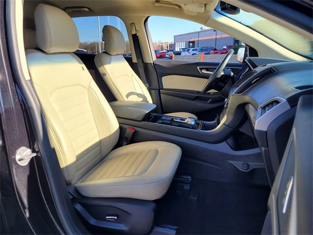 Certified 2019 Ford Edge SEL w/ Equipment Group 201A image 16