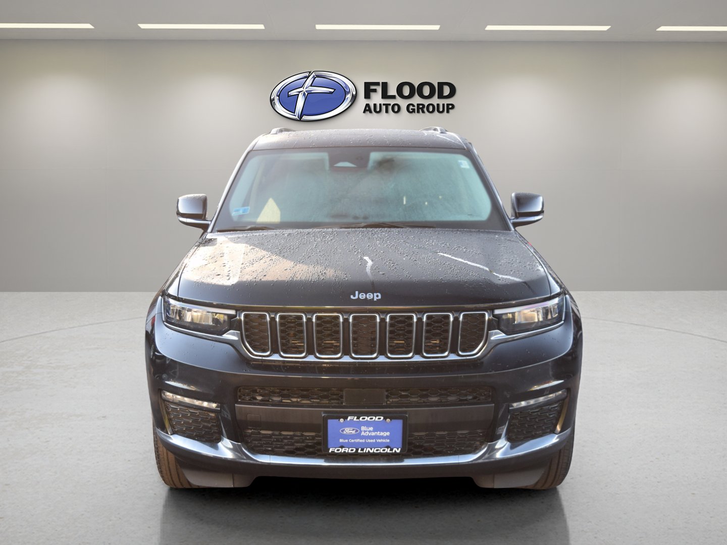 Used 2023 Jeep Grand Cherokee L Limited AWD/4WD image 2