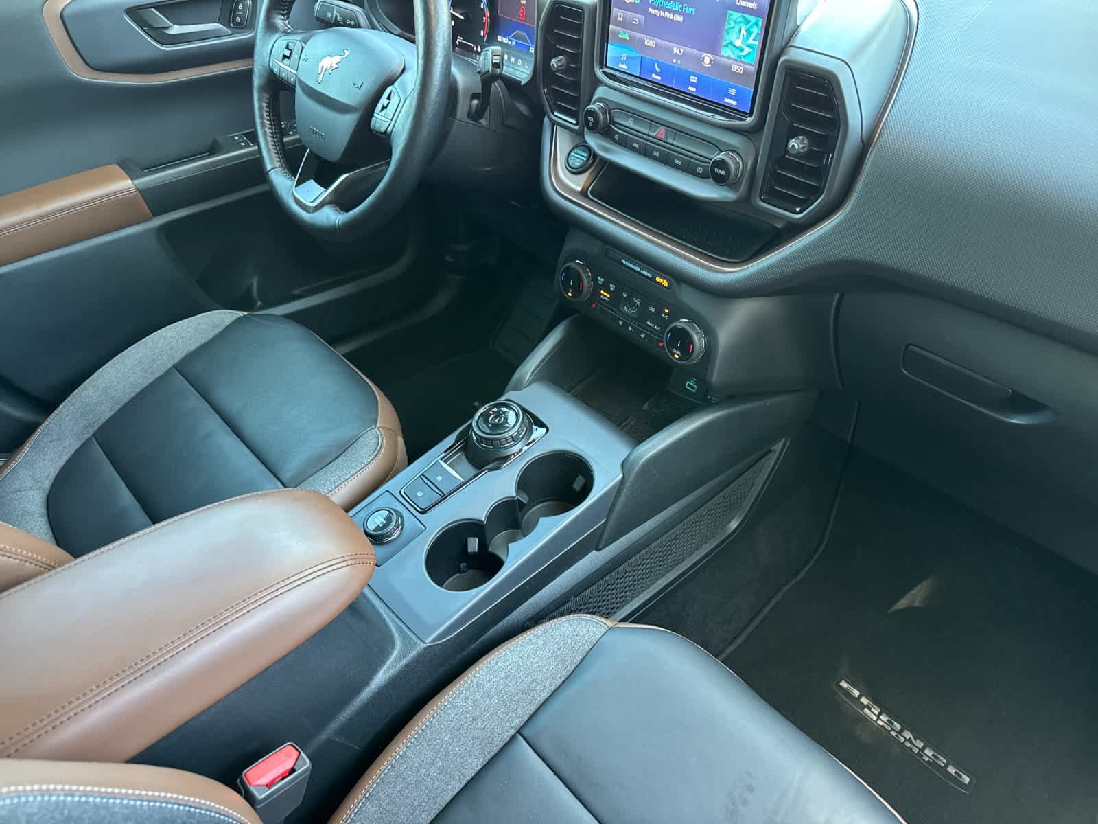 Certified 2022 Ford Bronco Sport Outer Banks w/ Tech Package AWD/4WD image 16